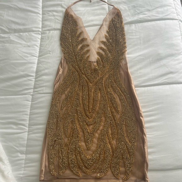 Radiant by KingofStyle- Gold halter sequin mini dress - Picture 5 of 5